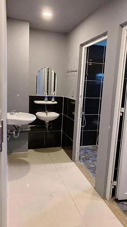 Valentine Luxury Hotel - 31 Bui Vien Street Ho Chi Minh City 2*,