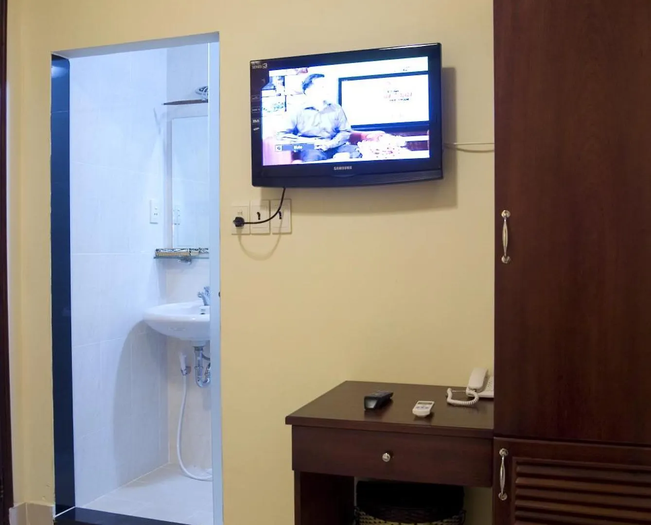 Valentine Luxury Hotel - 31 Bui Vien Street Thành Pho Ho Chí Minh